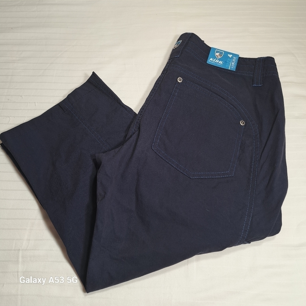 KÜHL Navy Blue Cargo Shorts Women's Size 4